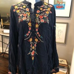 Johnny Was Navy Ladies XL rayon tunic